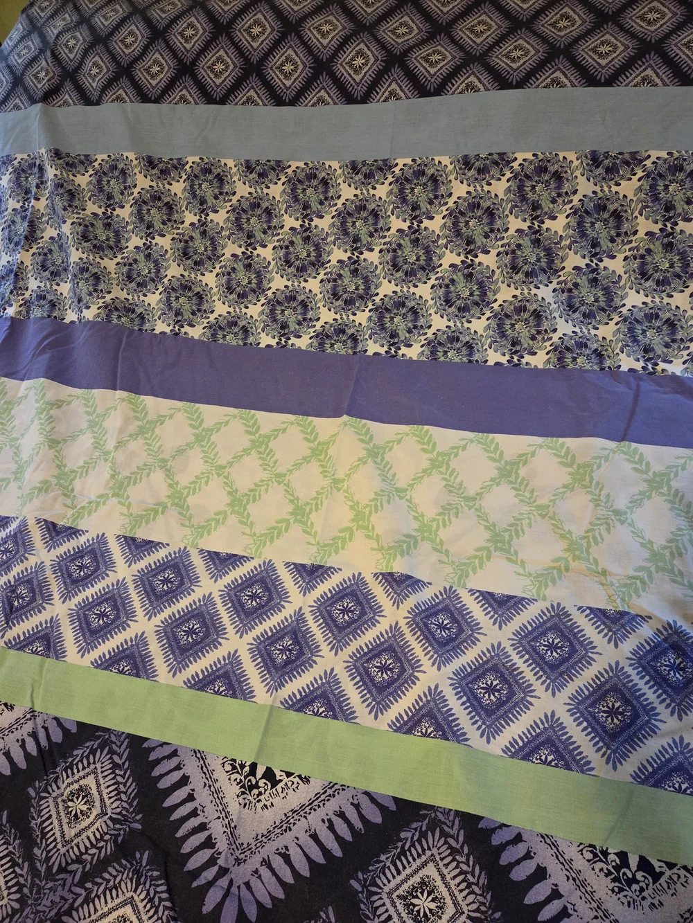 Reversible Purple Floral Medallion Duvet - Home Bedding - Queen